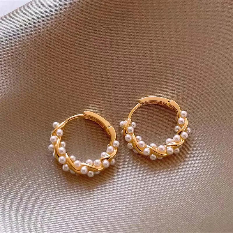 Korean White Imitation Pearl Circle Hoop Earrings For Women Fashion Design Small Round Texture Earrings Jewelry Gift